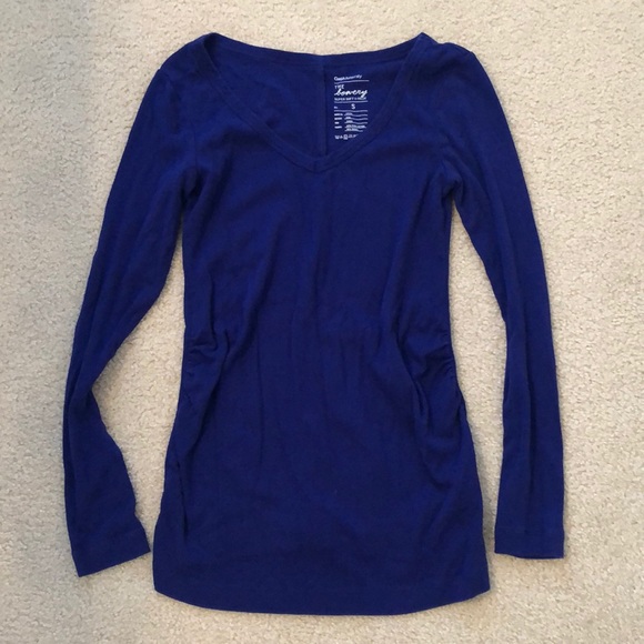 GAP Tops - Gap Maternity Long Sleeve Tee